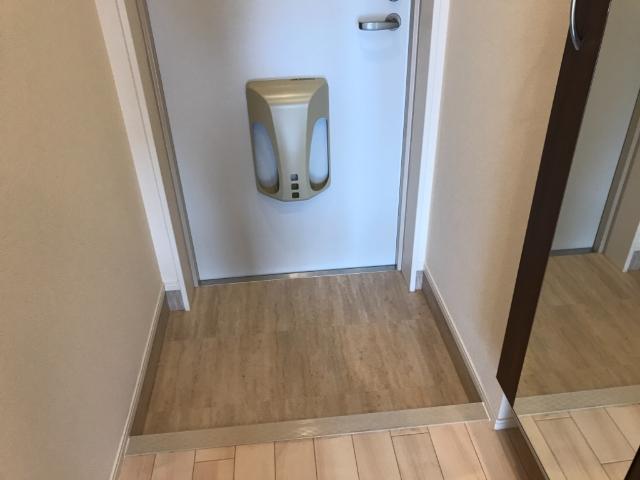 玄関　玄関