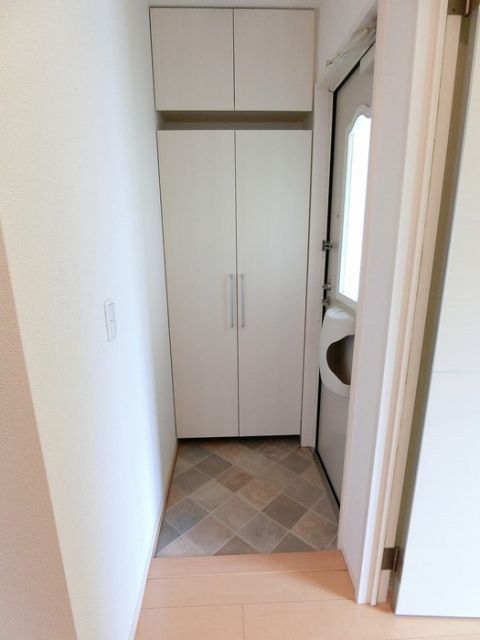 ベルデュール吉田 B棟の玄関写真