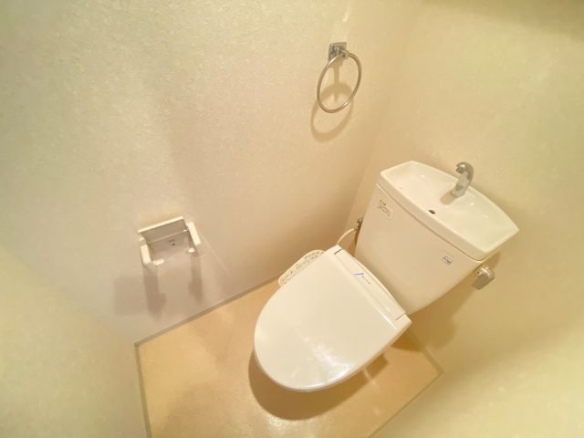 トイレ　ウォッシュレット