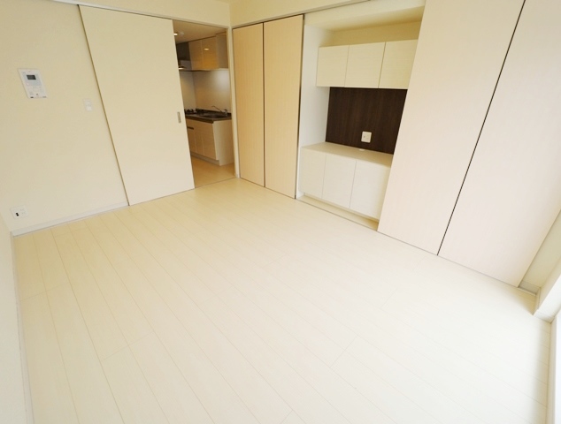 阪急京都線 正雀駅 徒歩3分 3階建 築9年の居間写真