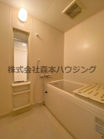 バス・シャワールーム　お風呂で日々の疲れを落としましょう