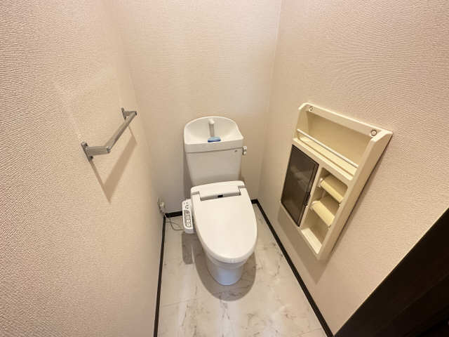 ラ・ポール茶屋が坂のトイレ写真