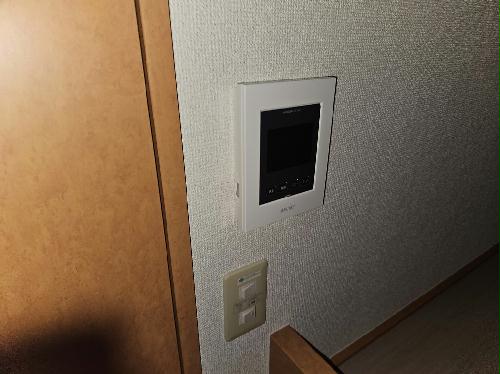 セキュリティ　モニター付きインターホン
