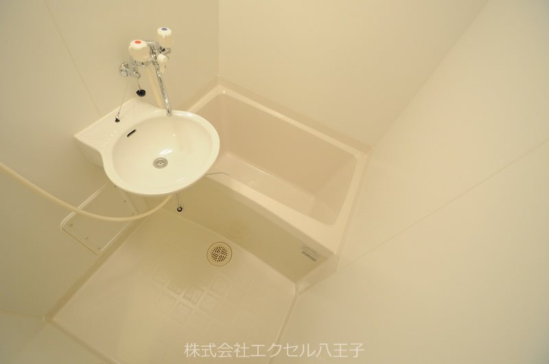 バス・シャワールーム　同等タイプのイメージ写真です。