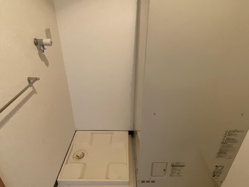 その他設備　室内洗濯機置き場、温水器