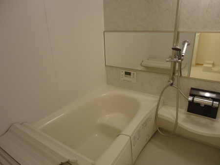 バス・シャワールーム　一坪風呂