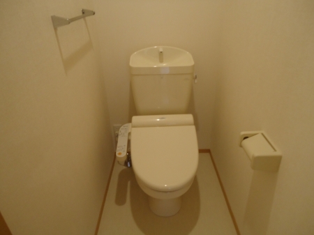 トイレ　温水洗浄暖房便座