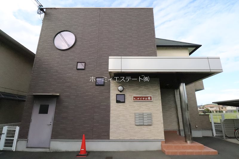 建物外観　オートロック搭載★