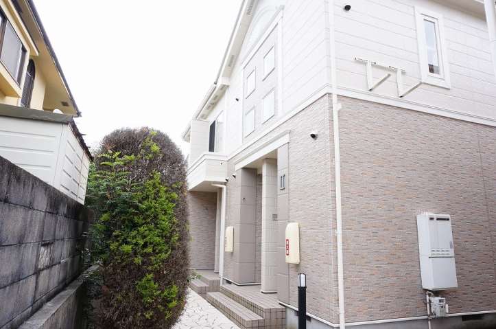 エントランス　駐車場