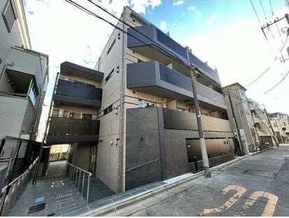 東京都中野区本町５（マンション）の賃貸物件の外観