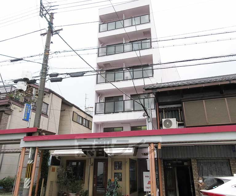 【大津市御幸町のマンションの建物外観】