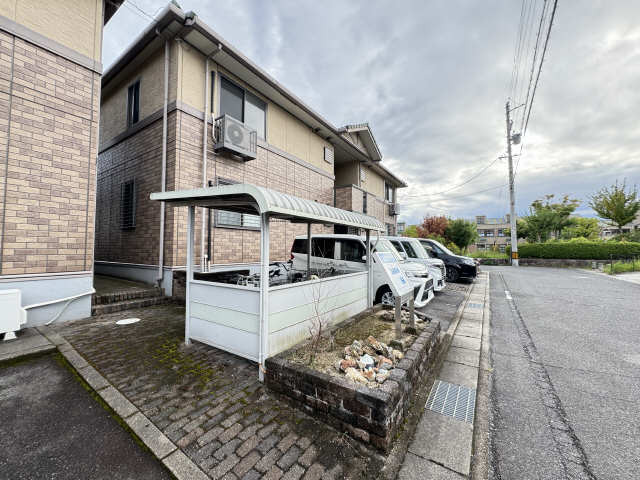 【リビングタウン香久山　Ｂ棟の駐車場】