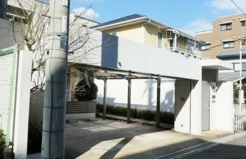 【大原町戸建ての建物外観】