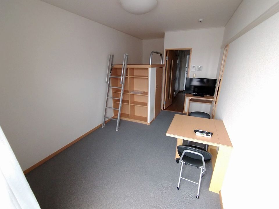 居室・リビング　1階はフローリング仕様です。