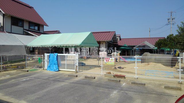 【鈴鹿市安塚町のアパートの幼稚園・保育園】