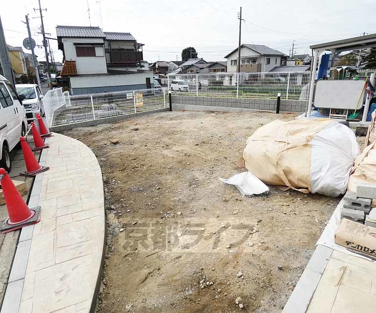 【フォレスタIIIの駐車場】