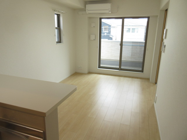 居室・リビング　エアコン・照明 付