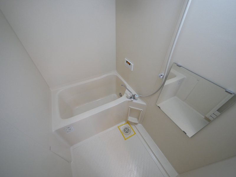 バス・シャワールーム　追焚き給湯付き