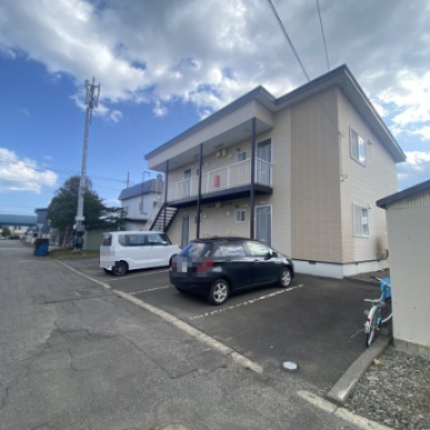 駐車場　車をお持ちの方に嬉しい駐車場付きの物件です