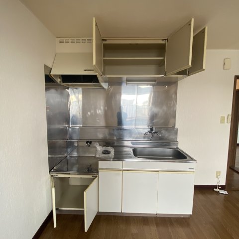 キッチン　コンパクトなキッチンで掃除もラクラク