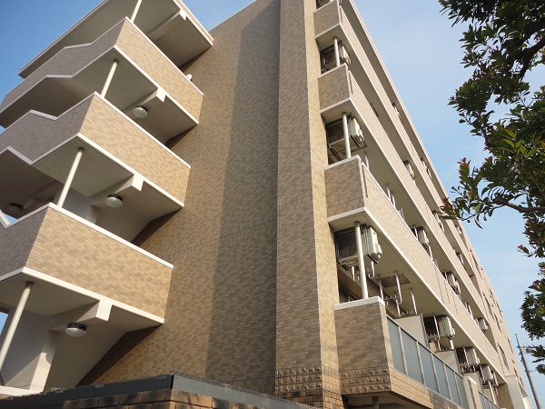 東京都三鷹市新川６（マンション）の賃貸物件の外観