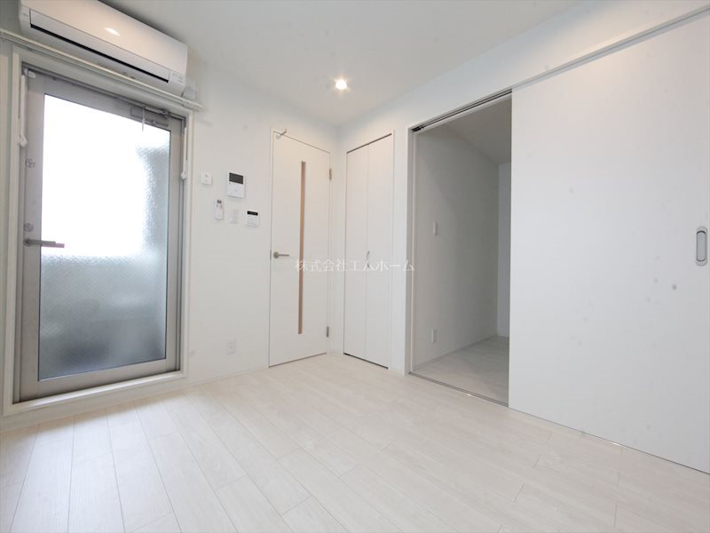 バルコニー　ＤＫ6.1帖　洋室3.7帖とつなげても使えます　同型写真