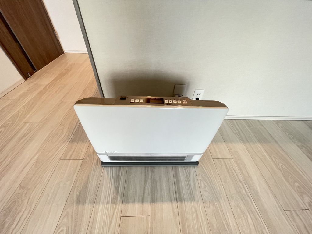 その他設備　ファンコンベクター