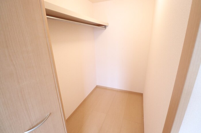 収納　ウォークインクローゼット