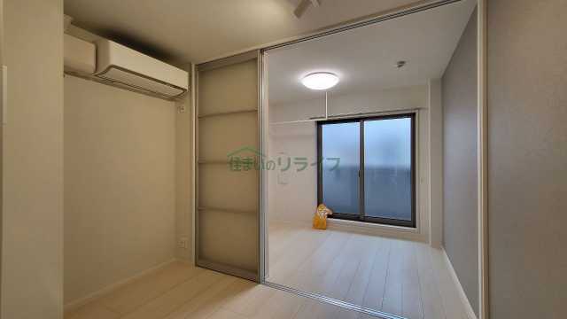 居室・リビング　別部屋参考写真となります。