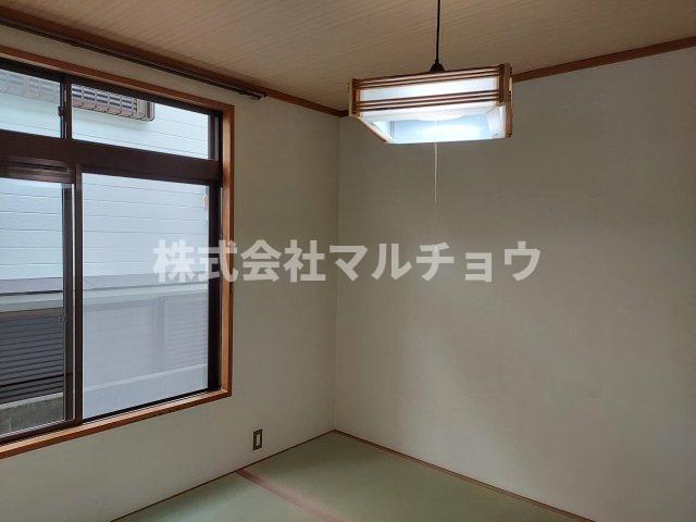 居室・リビング　い草の香りが落ち着く素敵な和室です