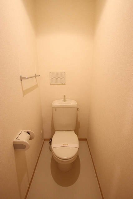 トイレ　別部屋参考写真です