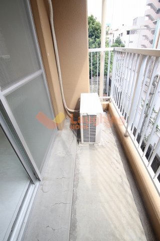 バルコニー　バルコニーがあります