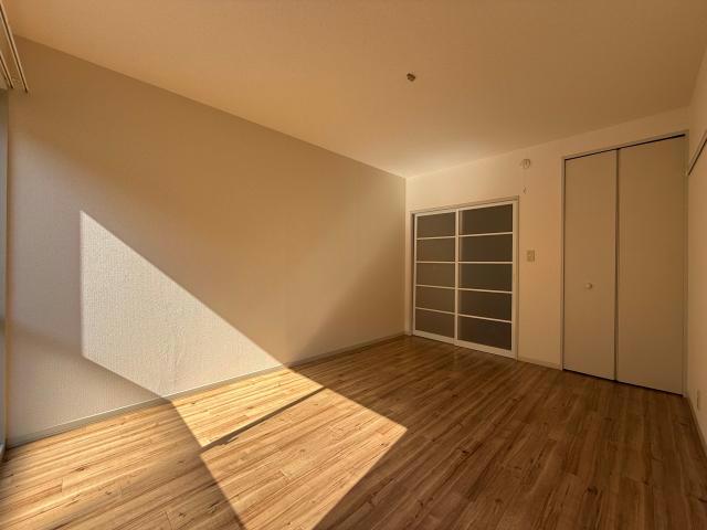 居室・リビング　あかるい室内