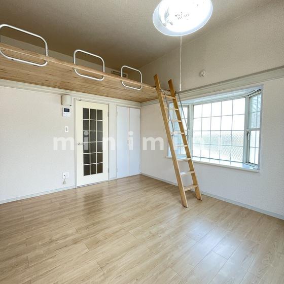 居室・リビング　※写真は別号室のものですので現状優先とさせていただきます