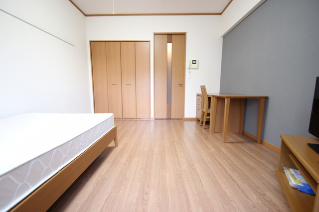 居室・リビング　家具を置いても広い！