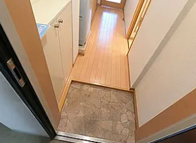 玄関　モデルルーム写真