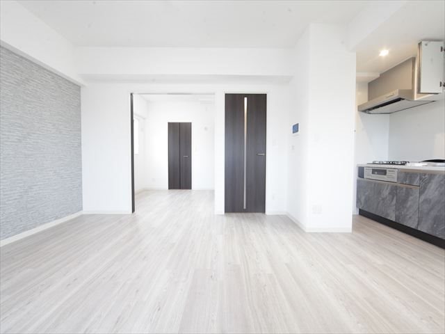 その他　リビング14.26帖　エアコン完備　バルコニーに面しています