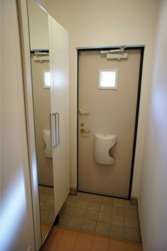 玄関　図面と現状に相違がある場合には現状を優先