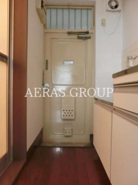 玄関　他部屋参考。