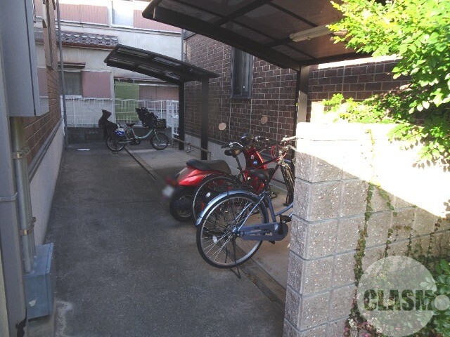 その他共有部分　屋根付き駐輪場