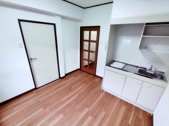 中西フラットの居間写真