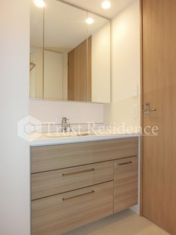 洗面設備　別間取り参考写真