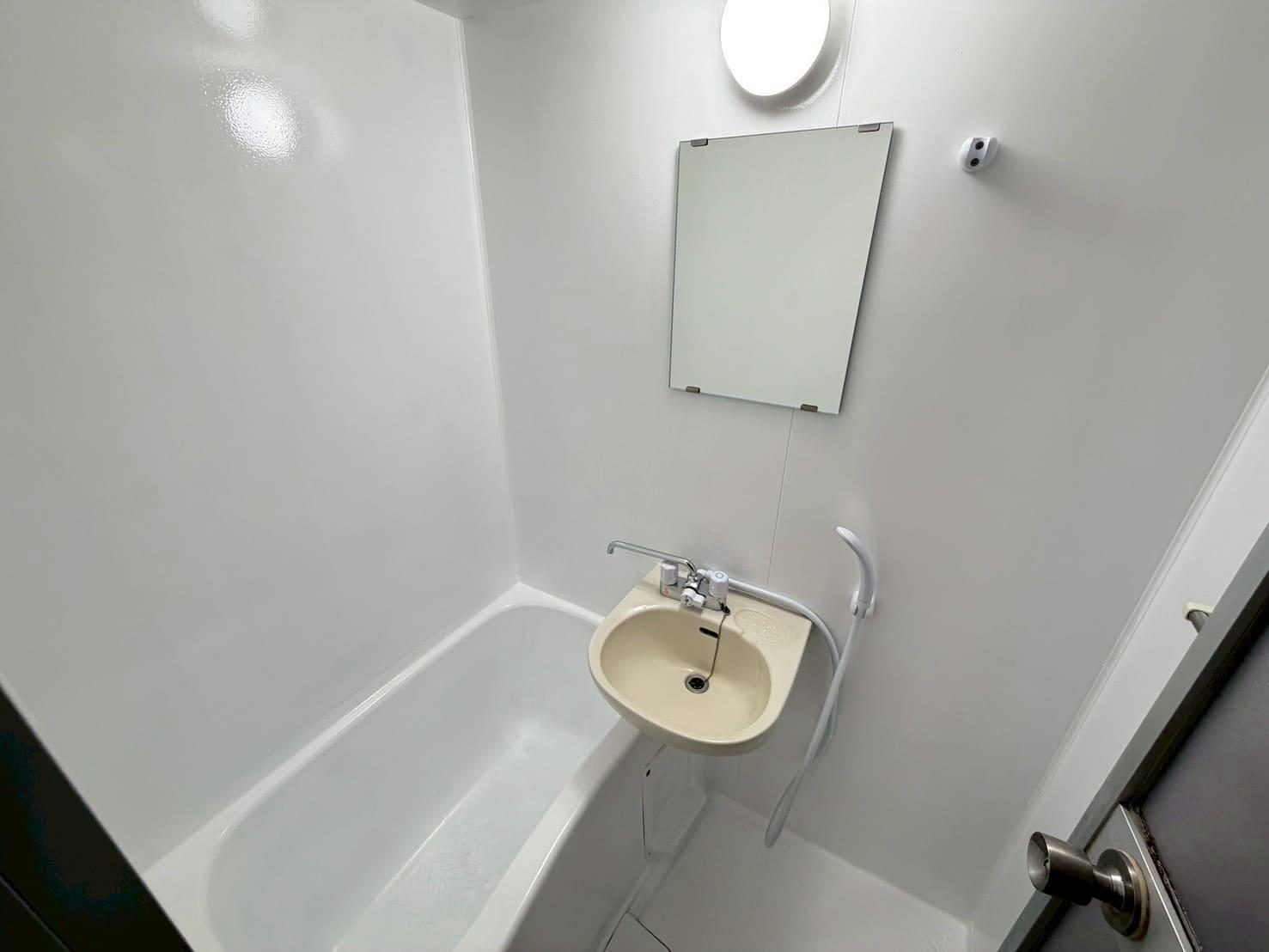 バス・シャワールーム　バスルーム