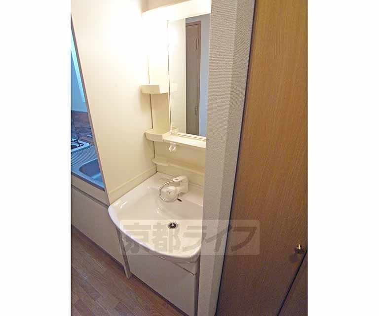 洗面設備　シャンプードレッサー標準装備です。