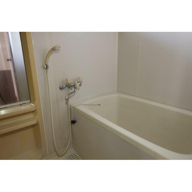 バス・シャワールーム　１日の疲れを癒すバスルーム。