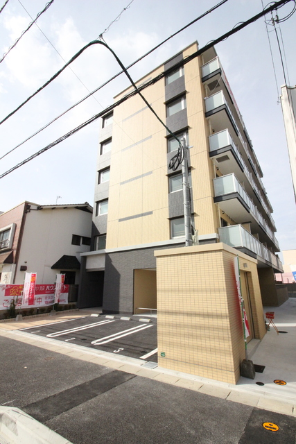 建物外観　住まいをサポート☆２４時間コールセンターあり