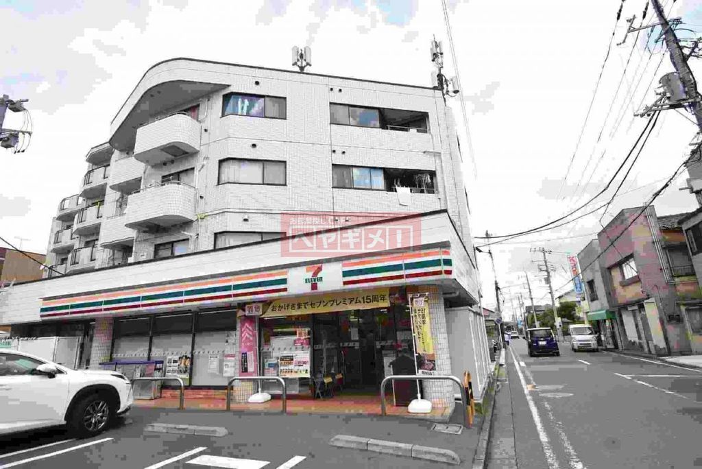 コンビニ　セブンイレブン横浜北寺尾4丁目店（コンビニ）まで590m