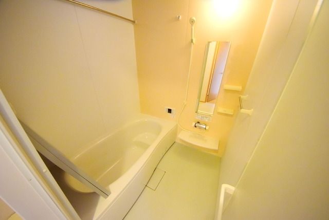 バス・シャワールーム　★★足を延ばせる一坪バス採用★★