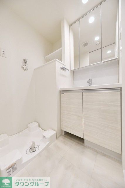 洗面設備　※写真は同タイプ住戸です。