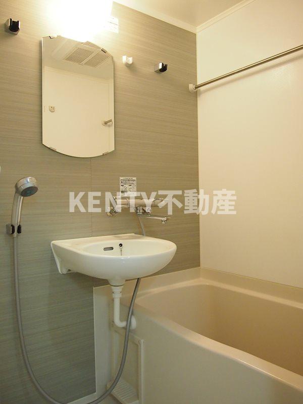 バス・シャワールーム　きれいなお風呂です